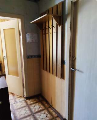 Гостиница Патриот Калининград Двухместный номер эконом в блоке с общей ванной, с балконом-1